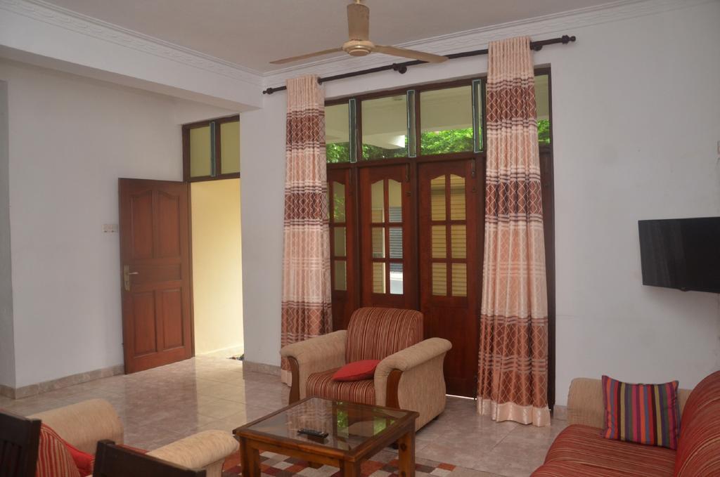 The Number 8 Apartman Dehiwala-Mount Lavinia Kültér fotó